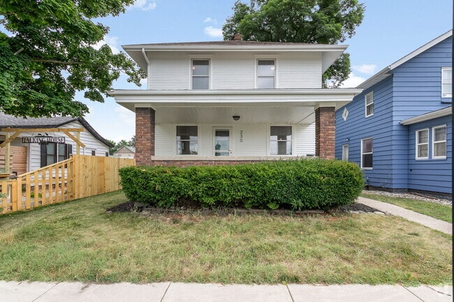 Building Photo - 230 E Mishawaka Ave Rental