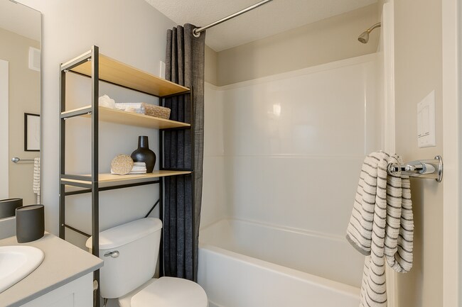 Photo - 9645 Colak Link SW