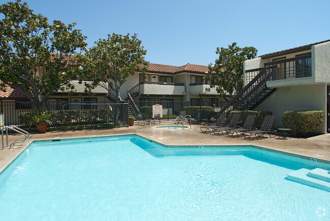 Building Photo - Camarillo Oaks Rental