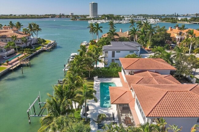 Photo - Exclusive Bird Key Waterfront Estate – 5BR Luxury Annual Rental