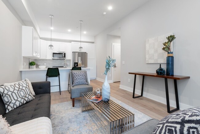 Washington Court (52 W)