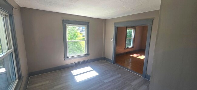 Photo - 96 Parkway St