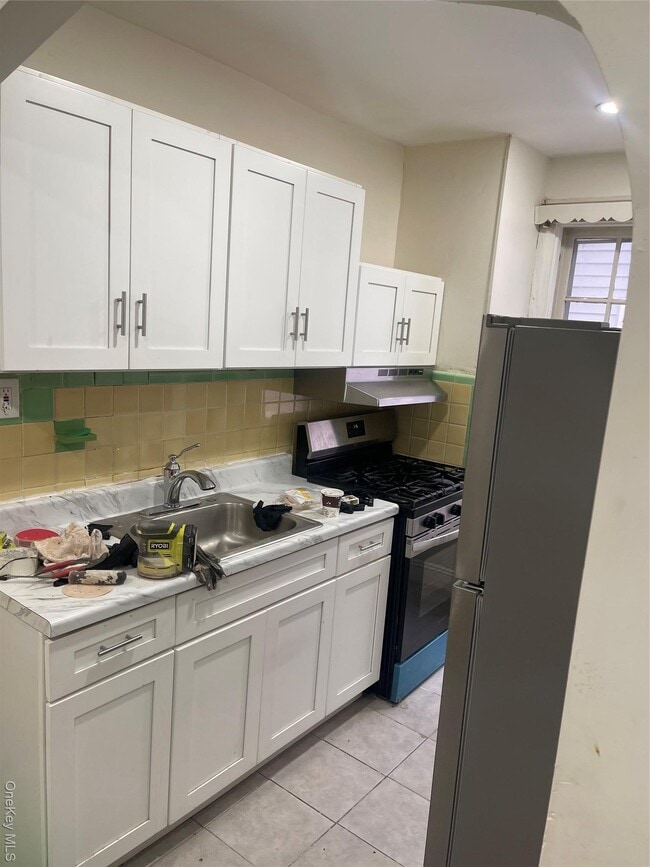 Photo - 77-40 74th St