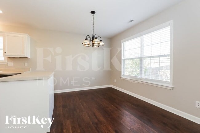 Photo - 2260 Dewey Dr