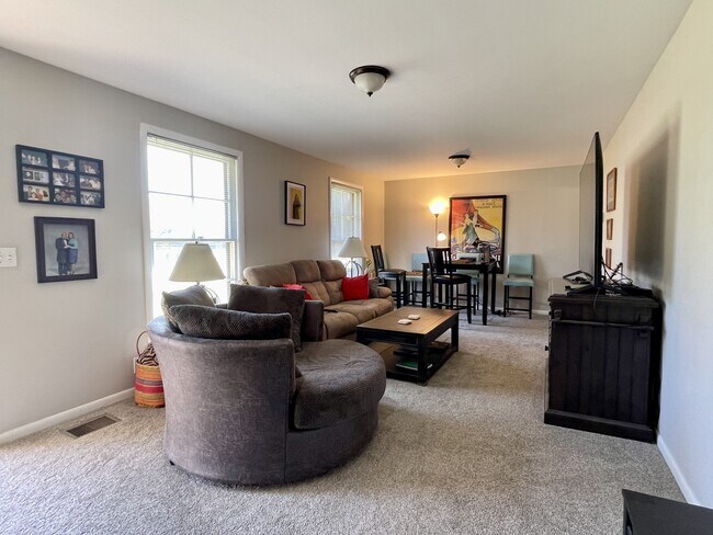 Photo - 101 Loretta Dr