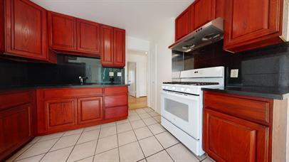 Photo - Beautiful 3 Bedroom 1.5 Bathroom with a Ga...