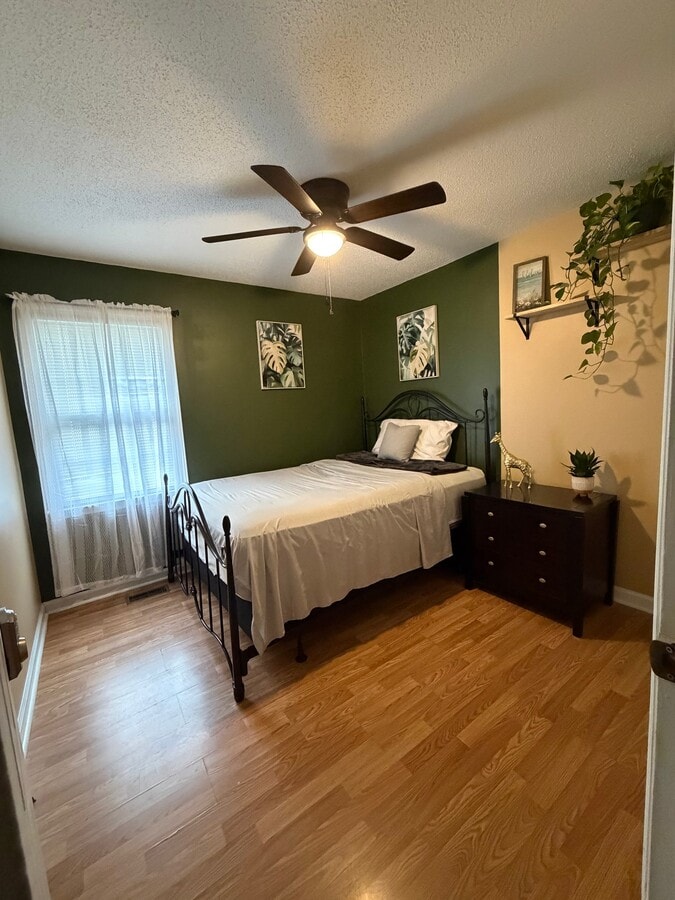 Photo - 111 Maple St