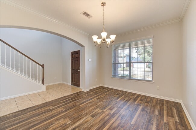 Photo - 24615 Lakecrest Bend Dr