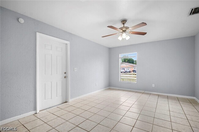Photo - 5449 Tenth Ave