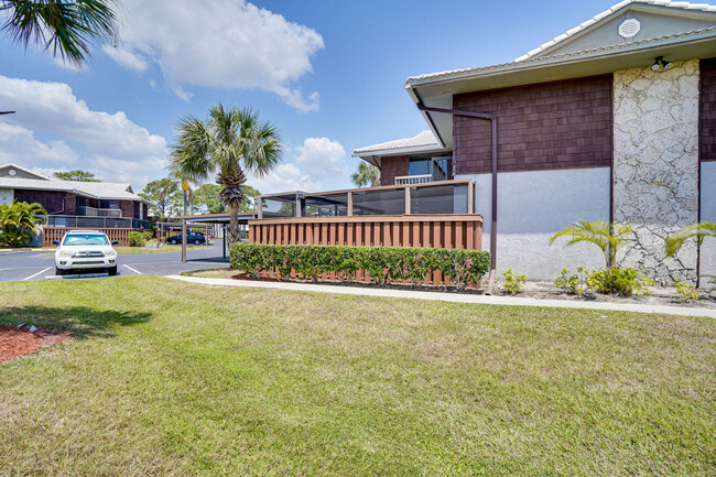 Photo - 3201 SE Guinevere Ln Condo Unit A