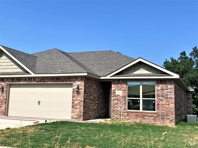 Building Photo - ***209 Alder Street*** Rental