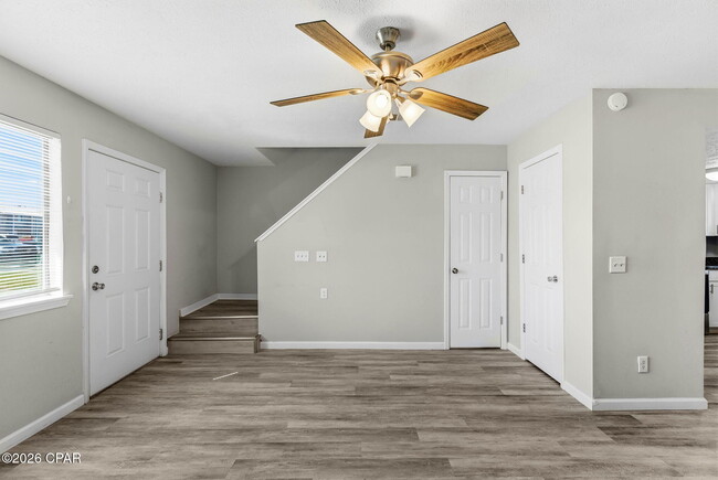 Photo - 110 Cheri Ln