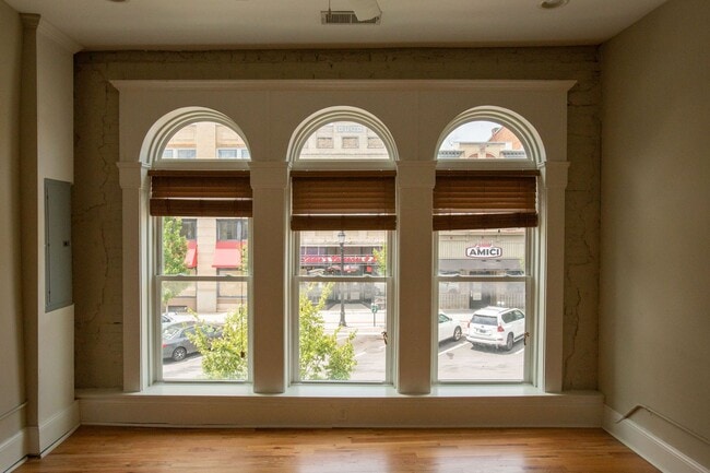 Photo - Luxury One Bedroom On College Avenue Unit D