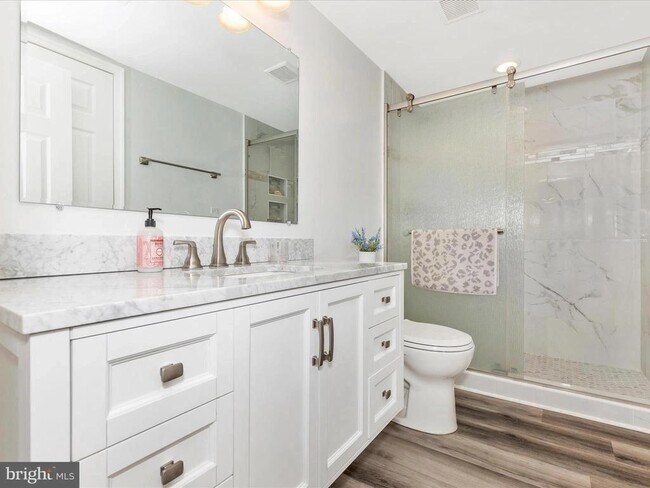 Photo - 5421 Bartonsville Rd Casa