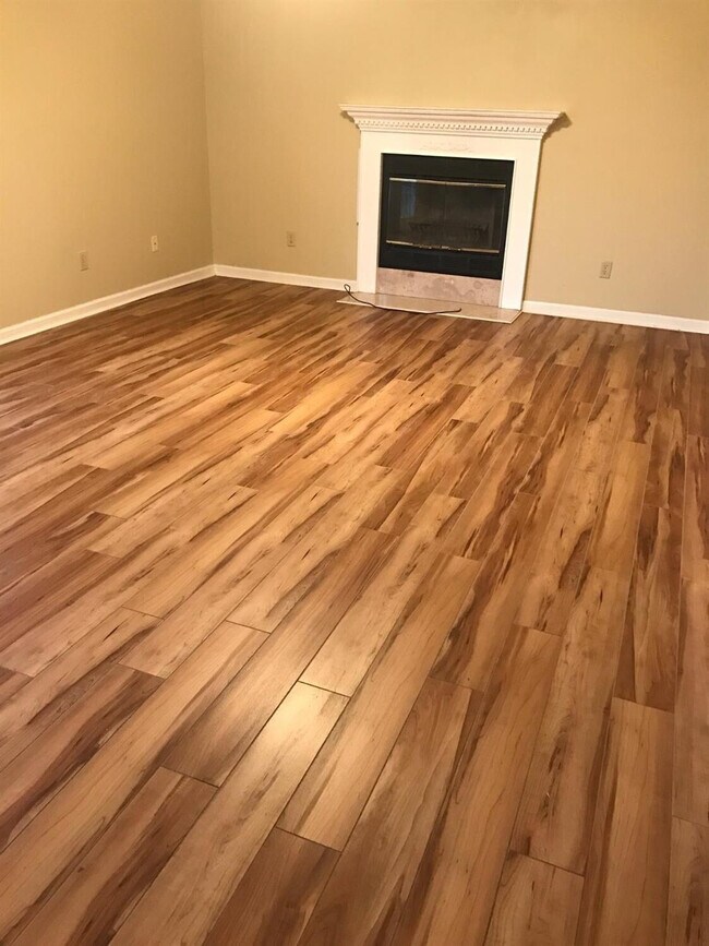 Photo - 312 McDowell Dr