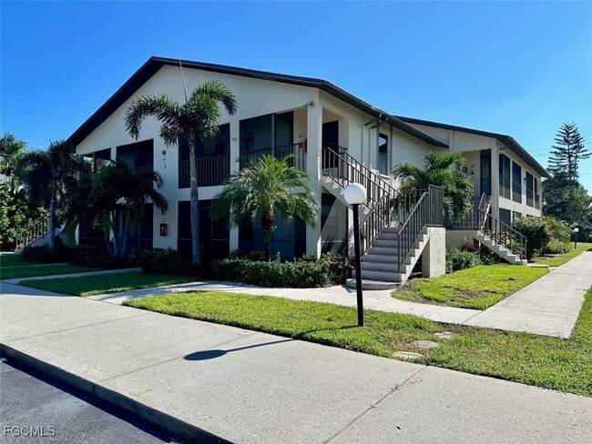 Building Photo - 13115 Feather Sound Dr Unit 103 Rental