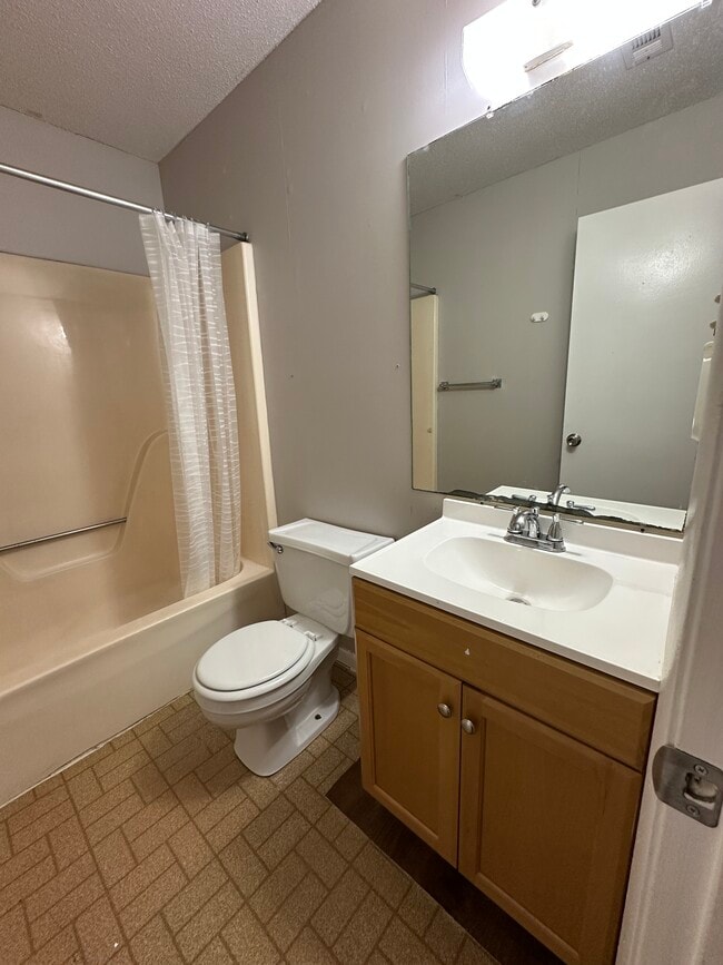 Photo - 1801 Windover Pl SW Unit Upper