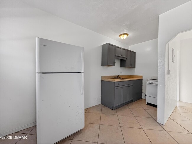 Photo - 5018 S Ridgewood Ave Unidad 2