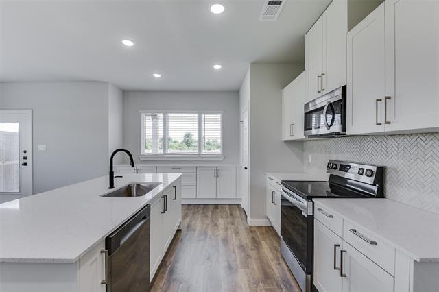 Building Photo - 6816 Florence Dr