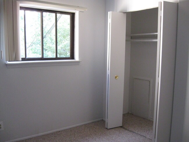 Photo - Maple Square Apartments