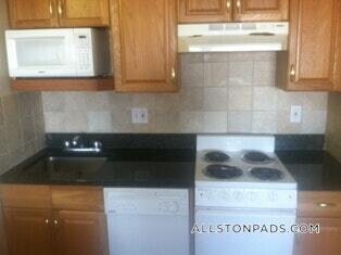 Photo - 1110 Commonwealth Ave Unidad 512