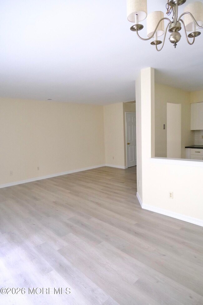 93 Oak Ln