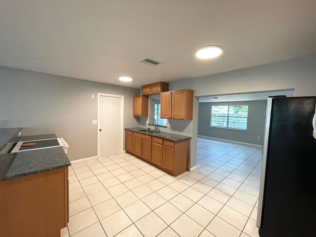 Photo - Newly Listed!! Beautiful 3bed/2bath Home f...