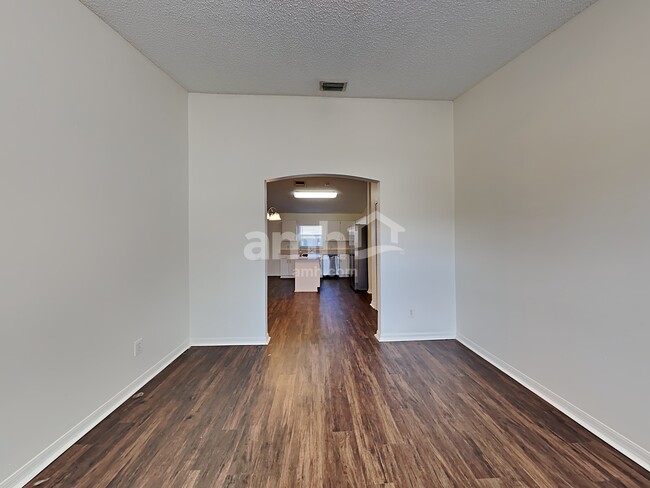 Photo - 581 NW Goldcoast Ave