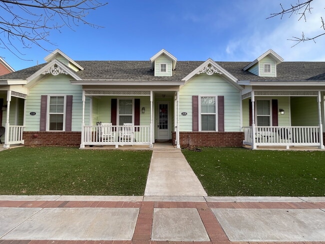 Building Photo - Pre-Leasing for Summer/Fall 2026 - Close to TTU & Downtown