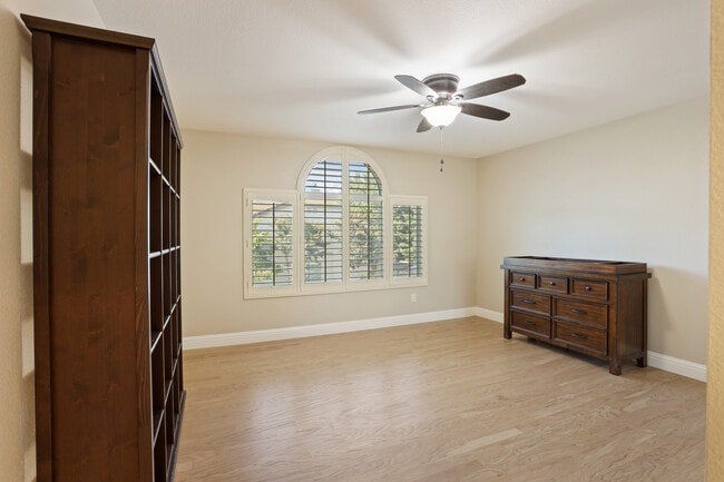 Photo - 6687 Brook Falls Cir