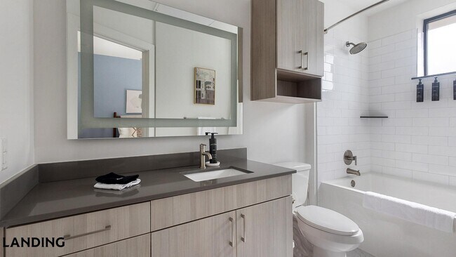 2727 Albany St Unit 605