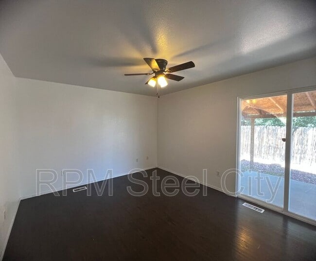 Photo - 4908 Prospect Dr