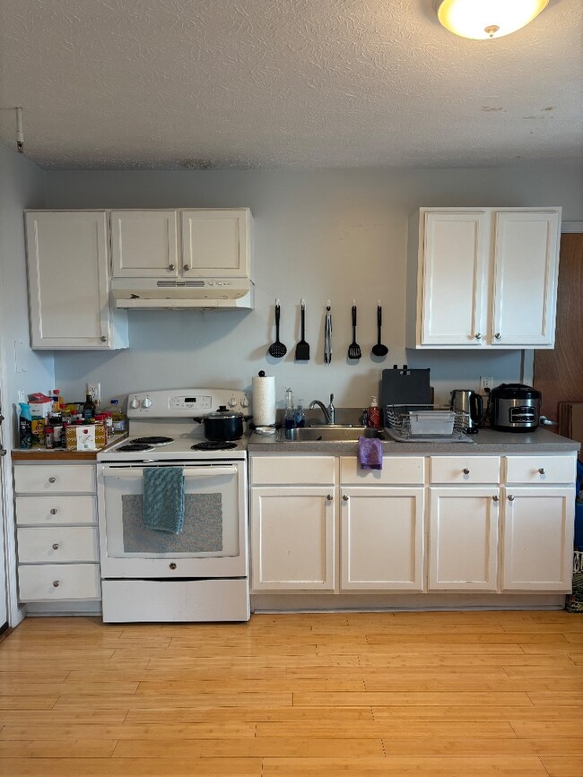 480-488 East Main Street - Apt 307 - 480-488 East Main Street - Apt 307