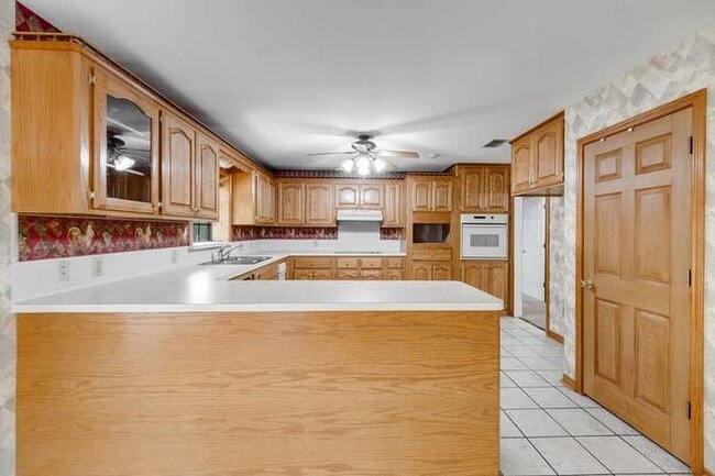 Photo - 101 Settlers Ct