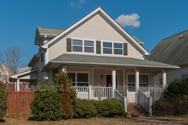 Photo - 335 Woodlark St Casa