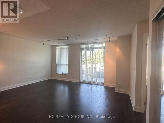 Photo - 75 Norman Bethune Ave Unité 113