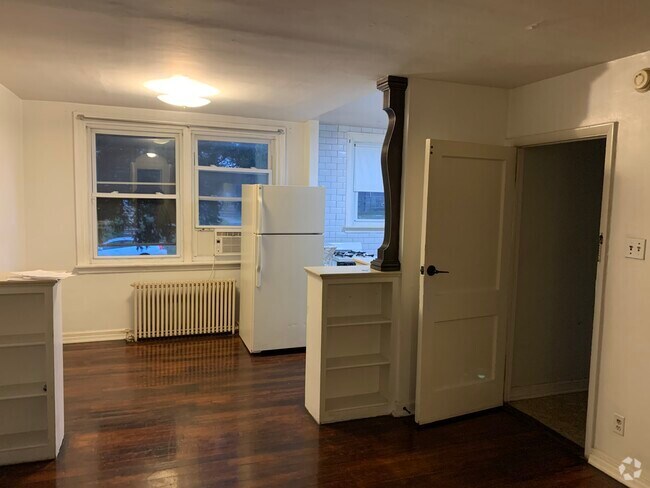 Building Photo - 1423 Hellerman St Rental