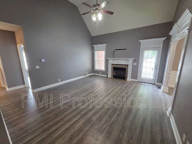 Photo - 3606 Geneva Dr