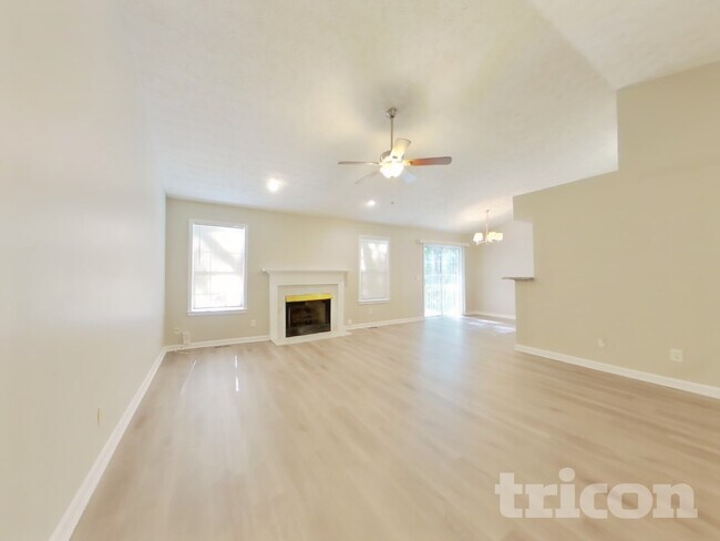 Photo - 93 Linville Pointe