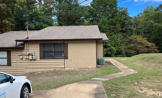 Building Photo - 8857 Millard Lee Ln Rental