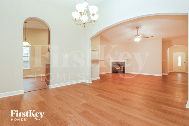 Photo - 505 Crossland Dr