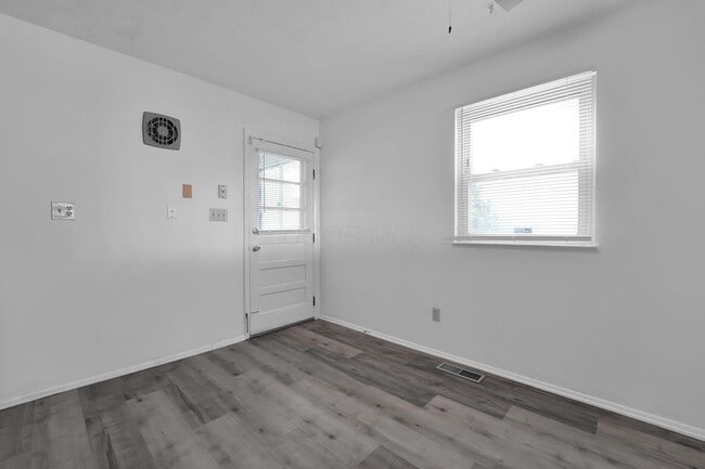 Photo - 3384 Norwalk Rd