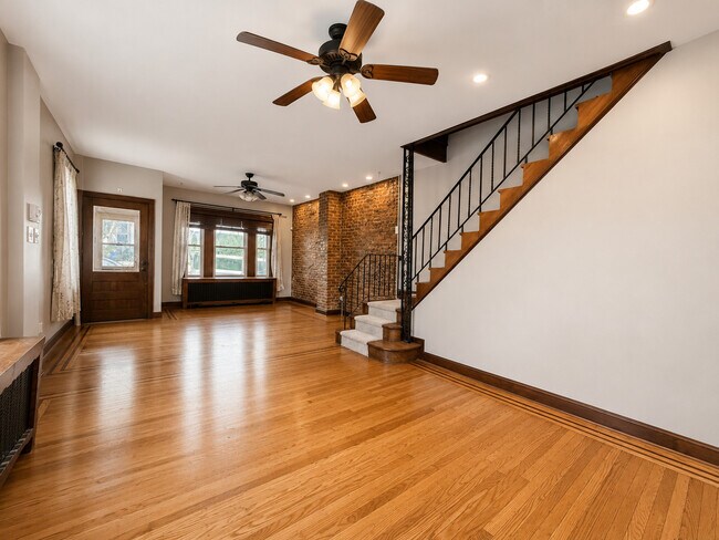 Photo - 4698 Wilde St