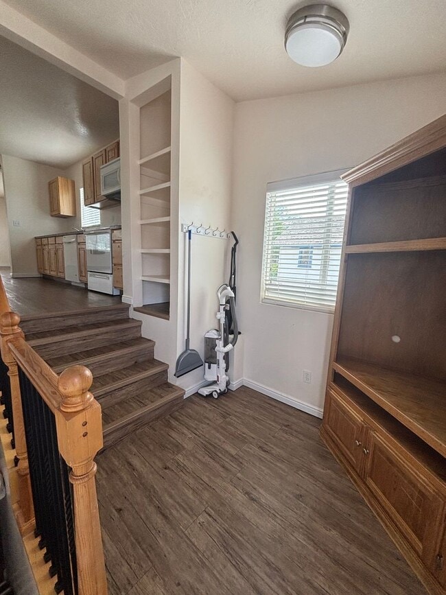 Photo - Home with Many Qualities! Commercial or residential