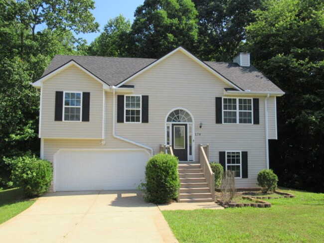 4 Bedroom, 2 Bath w/ finished basement - 4 Bedroom, 2 Bath w/ finished basement House