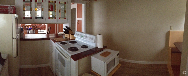 Building Photo - 5006 8th Ave NE Rental