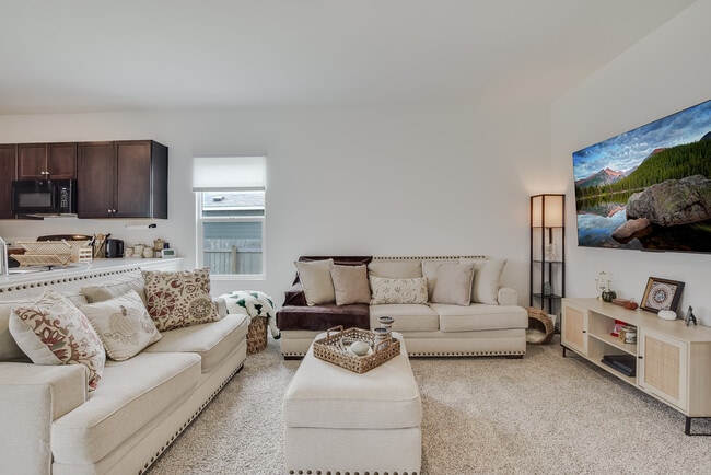 Photo - 2712 Louris Ln