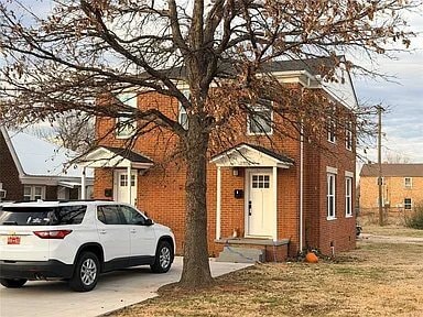 1101 NW 27th St
