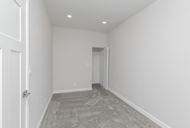 Photo - 2909 N Clark St Unit 2N