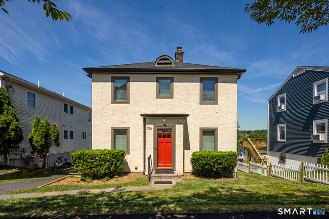 106 Henry St Unit A